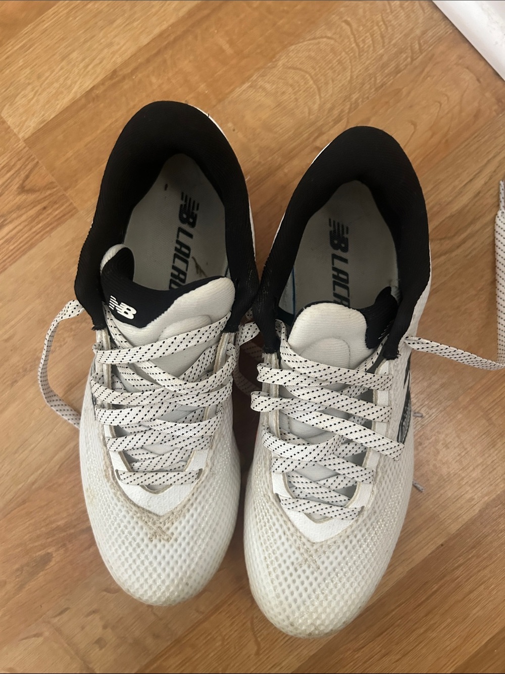 New Balance Men’s Lacrosse Cleats - Picture 2 of 5